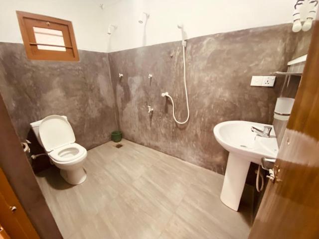 Celine'S Home Mirissa Bagian luar foto